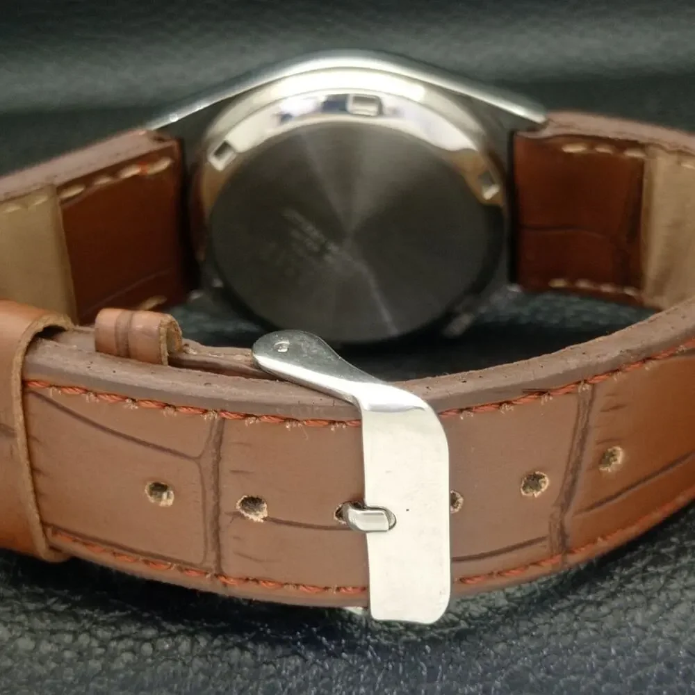 Vintage 1985 Citizen Automatic Mens Silver Watch W/daydate & Gold accents